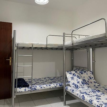 Brand New Boys Hostel 5 Min Walk From Burjuman Metro Station Exit-4 With All Brand New Furnishings & Free Facilities Dubai Exteriör bild