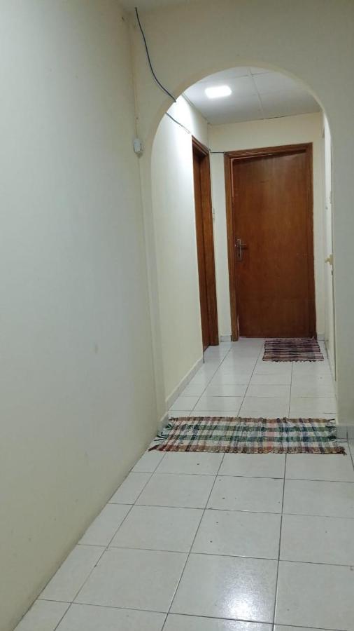 Brand New Boys Hostel 5 Min Walk From Burjuman Metro Station Exit-4 With All Brand New Furnishings & Free Facilities Dubai Exteriör bild